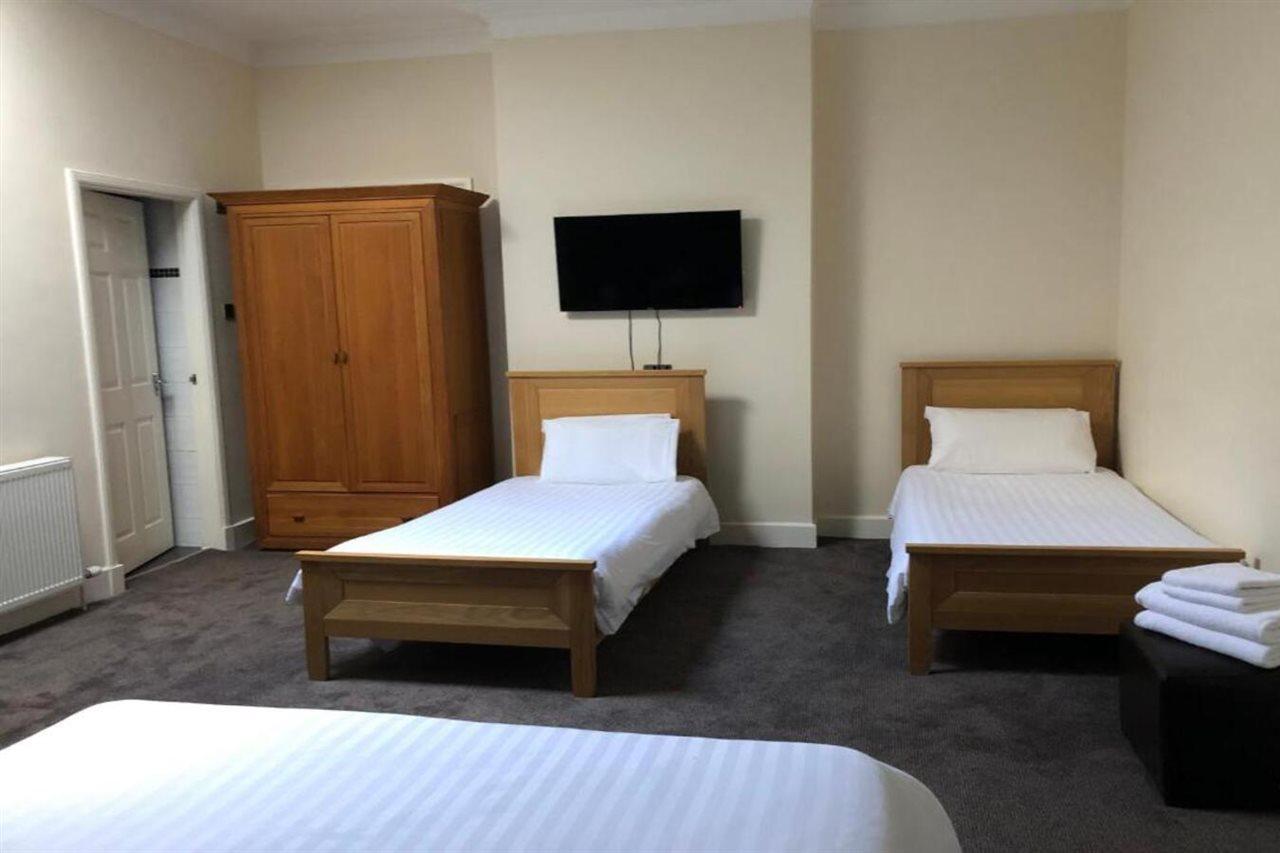 Oyo Douglas Hotel Kilmarnock Exteriör bild
